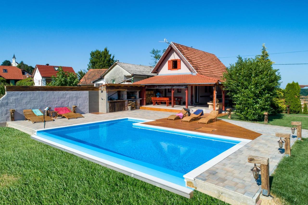 Holiday Home Dika Sveti Martin Na Muri Exterior photo