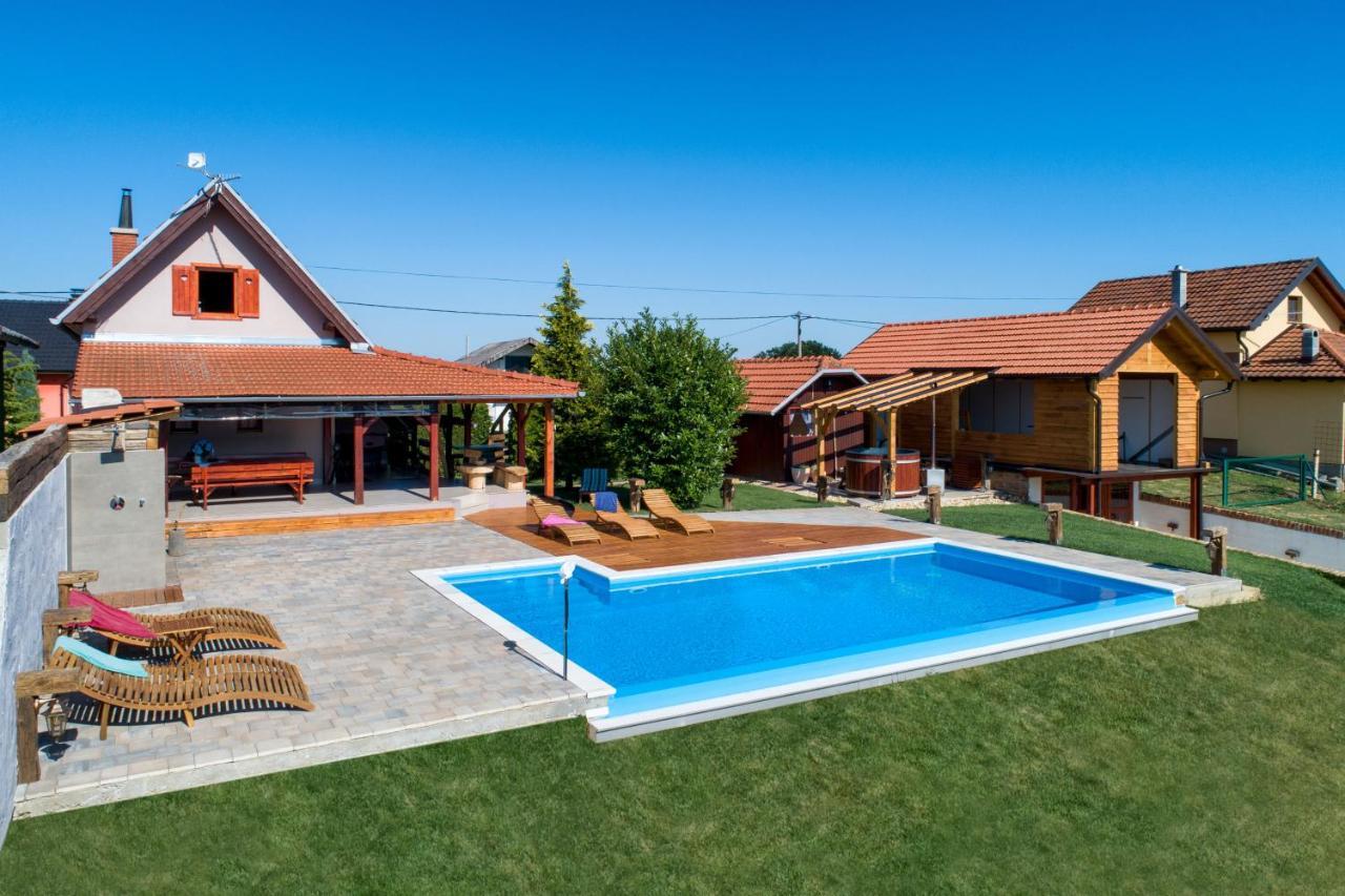 Holiday Home Dika Sveti Martin Na Muri Exterior photo